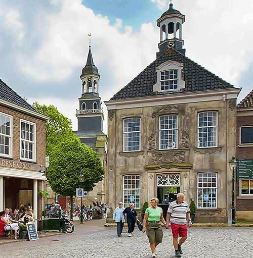 Gemeentehuis en Simon & Judas Kerk in Ootmarsum